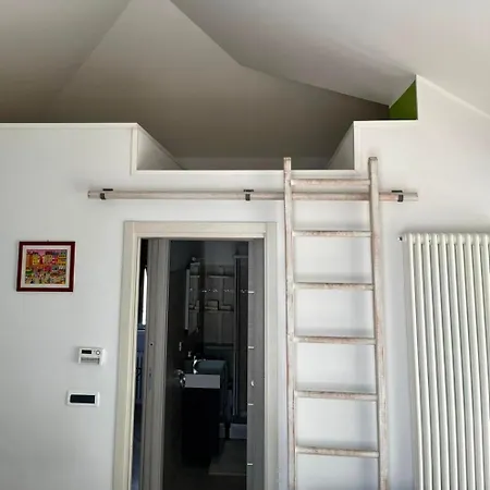 Apartment La Casa Gialla *