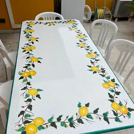 La Casa Gialla *