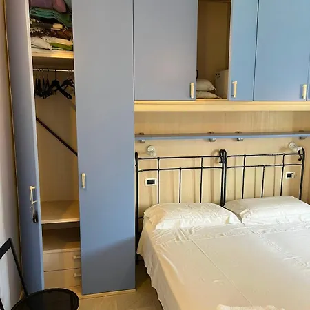 La Casa Gialla *