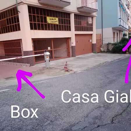 Апартаменты La Casa Gialla *