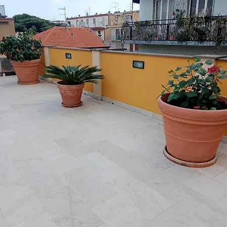 La Casa Gialla *