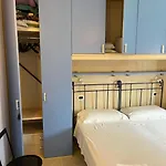 La Casa Gialla *